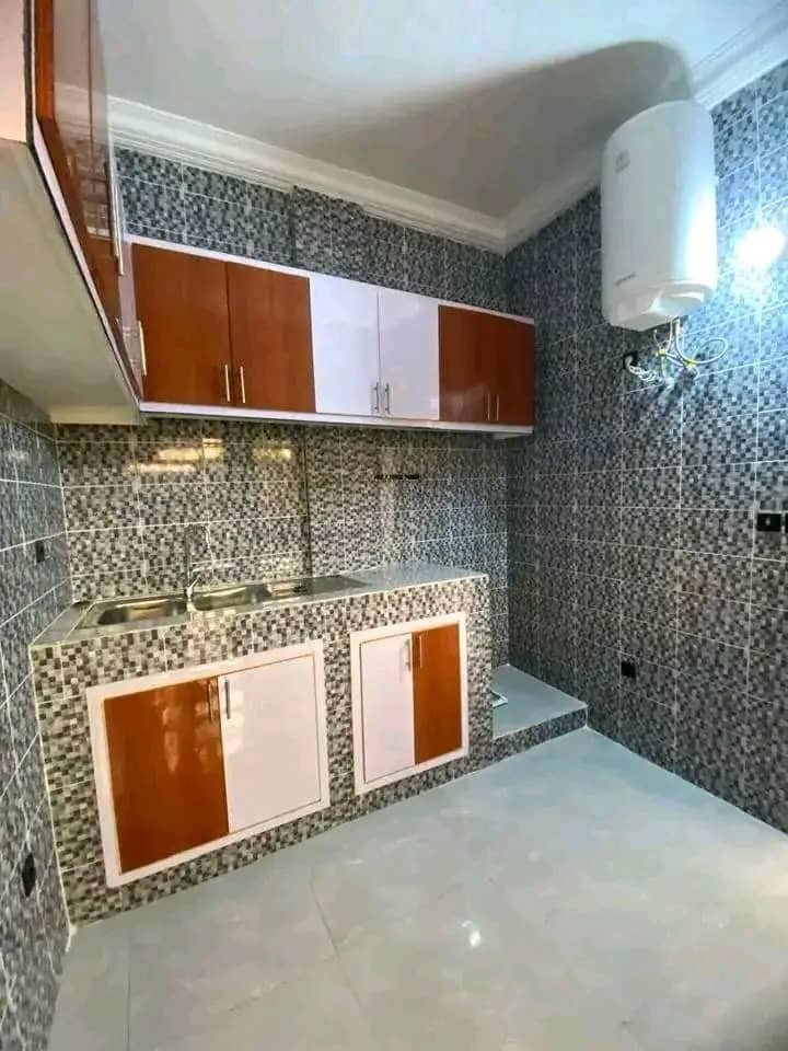 Appartement à louer à Moungali, Brazzaville — photo 1
