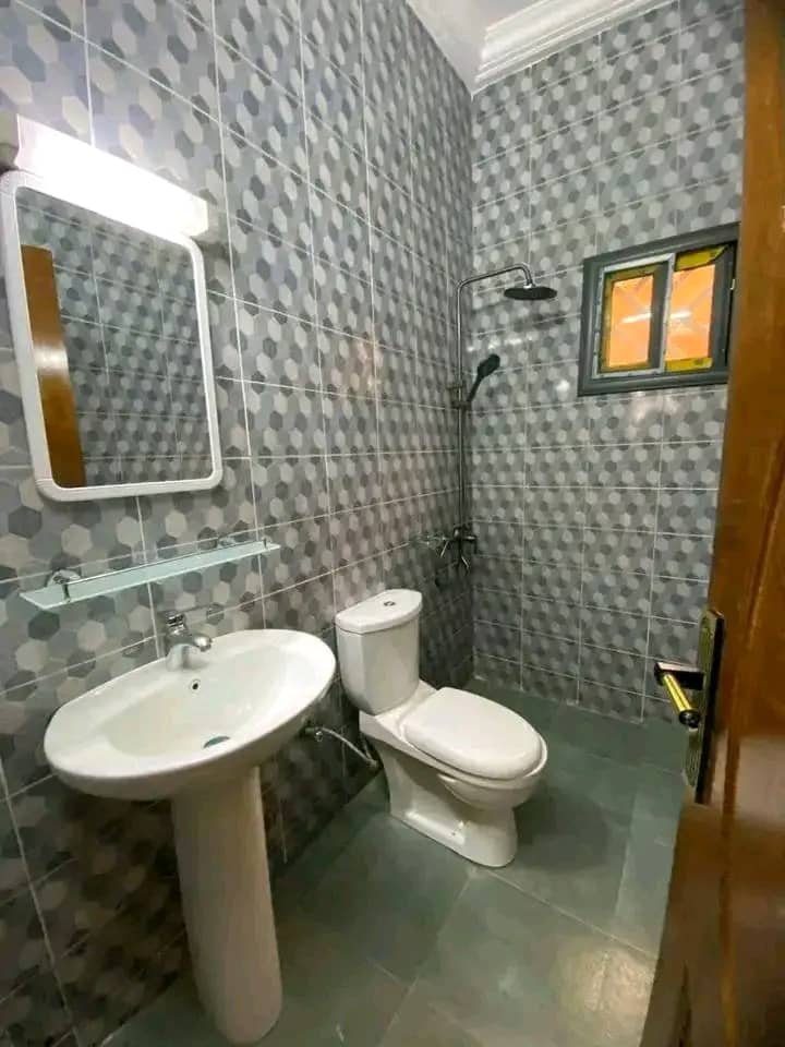 Appartement à louer à Moungali, Brazzaville — photo 8