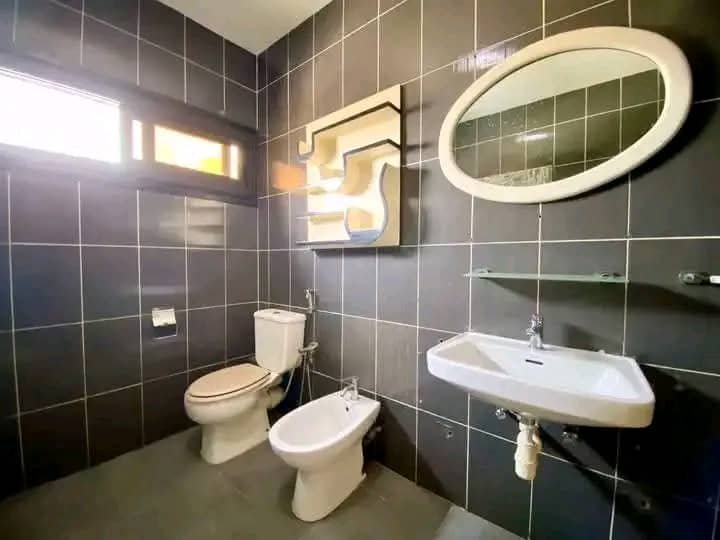 Appartement à louer à Centre-ville, Brazzaville — photo 2