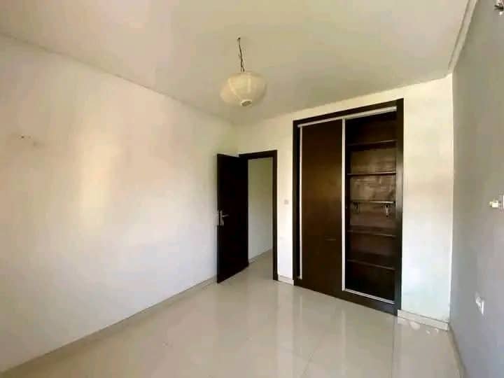Appartement à louer à Centre-ville, Brazzaville — photo 4
