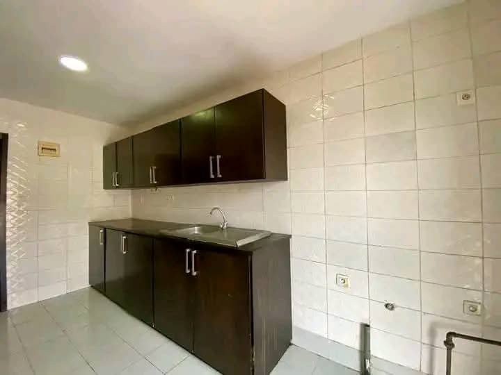 Appartement à louer à Centre-ville, Brazzaville — photo 6