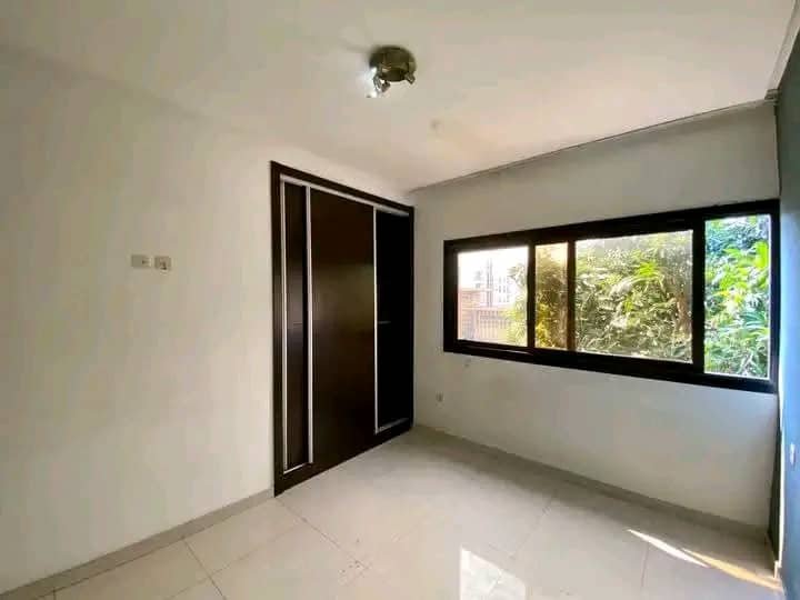 Appartement à louer à Centre-ville, Brazzaville — photo 13