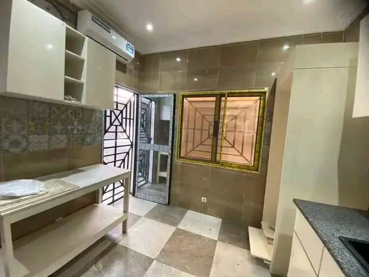 Appartement à louer à Centre-ville, Brazzaville — photo 15