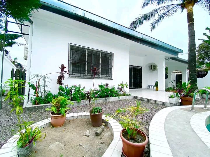 Villa à louer, Brazzaville — photo 3