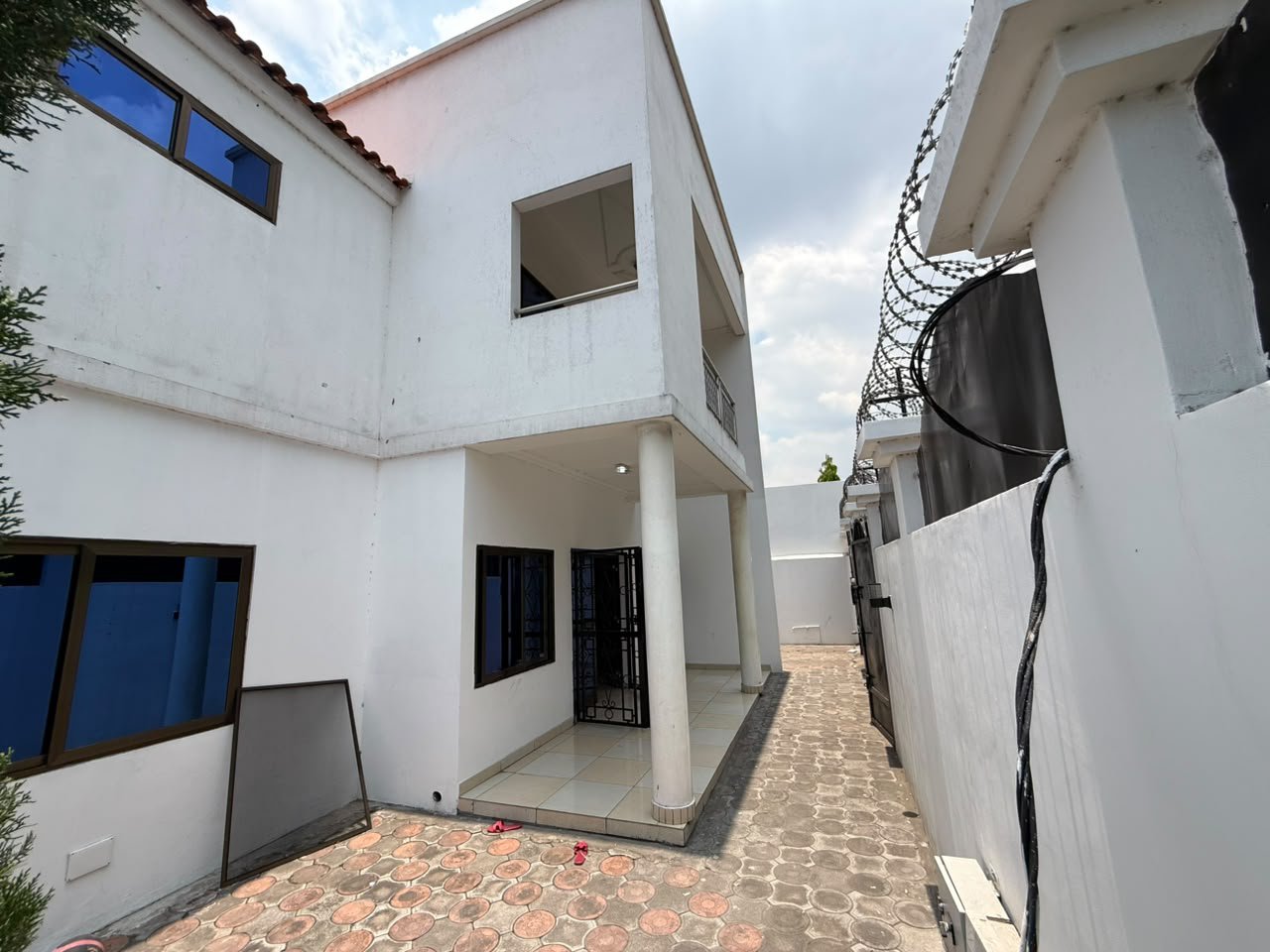 Villa à louer à Centre-ville, Brazzaville — photo 2