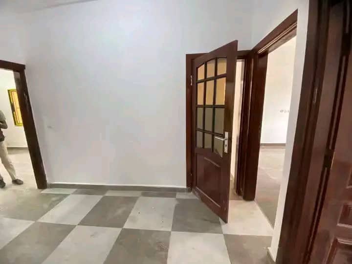 Appartement à louer à Plateau des 15 ans, Brazzaville — photo 4