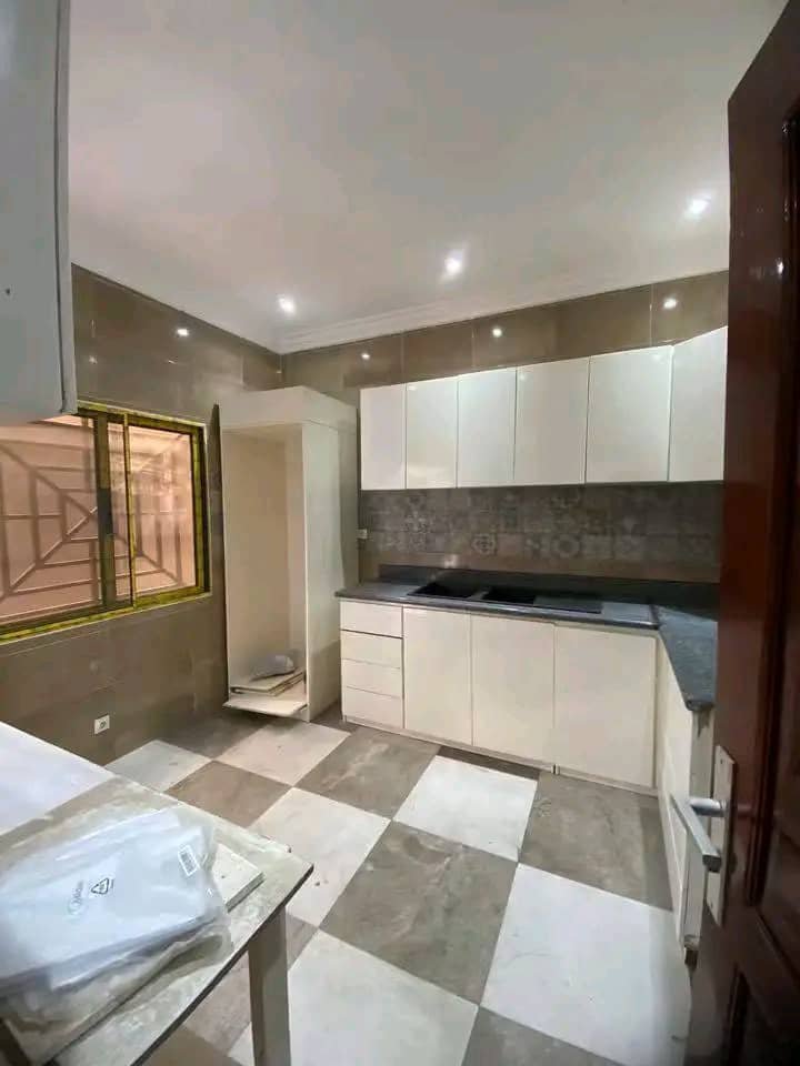 Appartement à louer à Plateau des 15 ans, Brazzaville — photo 11