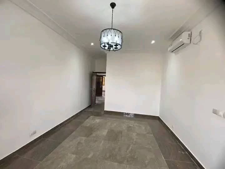 Appartement à louer à Plateau des 15 ans, Brazzaville — photo 15